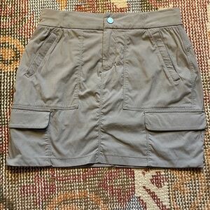 Athleta Gray Silver Skort Size 4